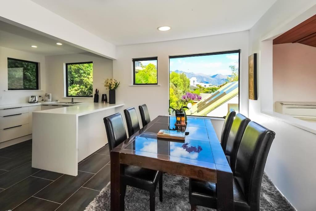 Stunning Home With Amazing Wakatipu Lake Views Queenstown Luaran gambar