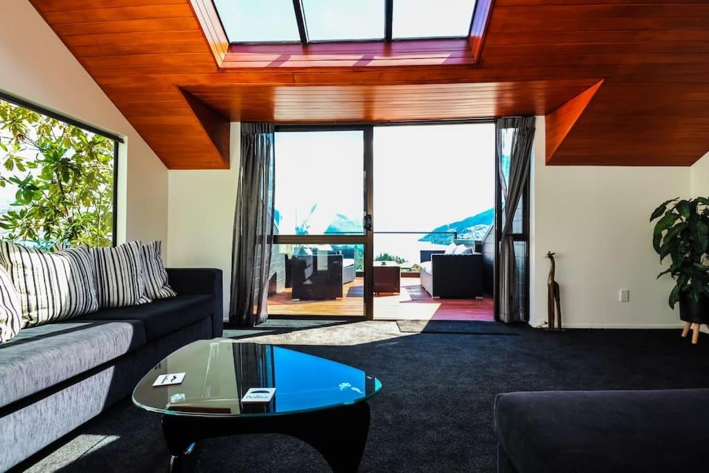 Stunning Home With Amazing Wakatipu Lake Views Queenstown Luaran gambar